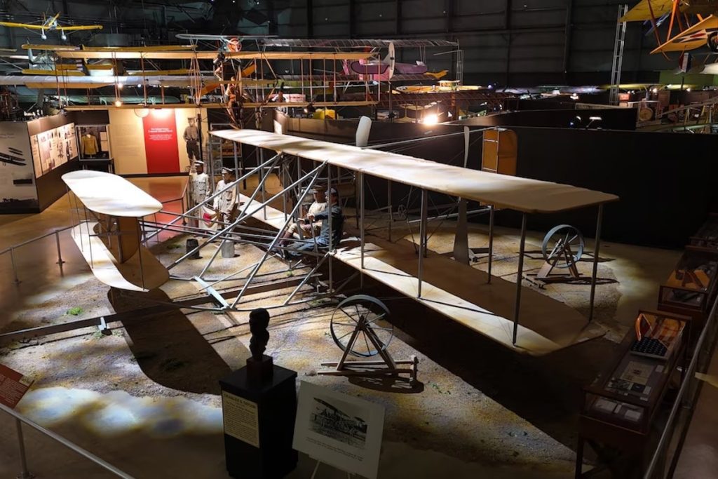 Découvrez comment Theodore Roosevelt a marqué l’histoire en devenant le premier président au monde à prendre l’avion !