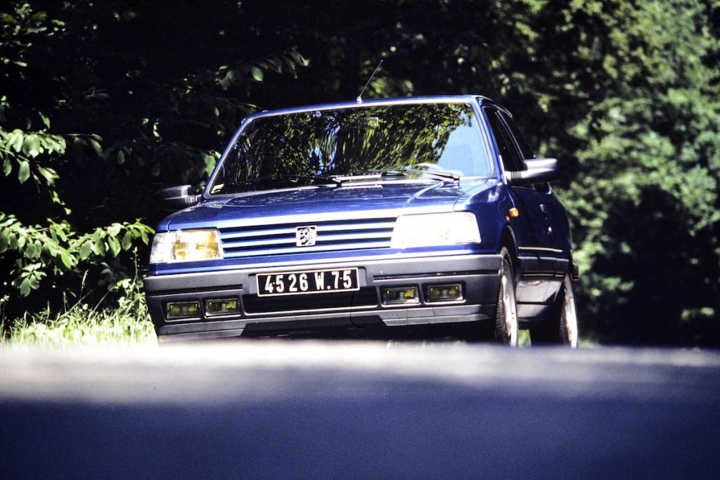 La Peugeot 309 : Découvrez Pourquoi Cette Voiture Se Transforme en Véritable Pièce de Musée!