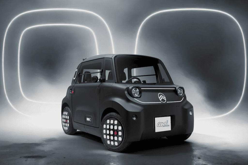 Découvrez la Citroën Ami : La Voiture Parfaite pour Devenir le Prochain Dark Vador !