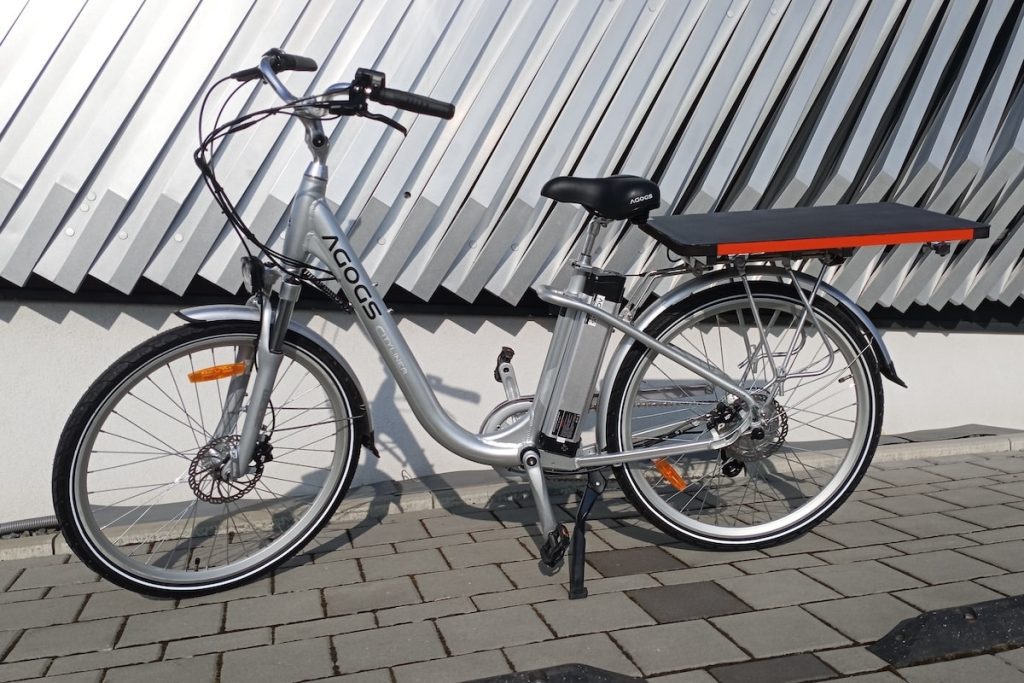 Découvrez le Vélo Solaire CycloSun : Une Révolution Énergétique ou Simple Utopie Brillante ?