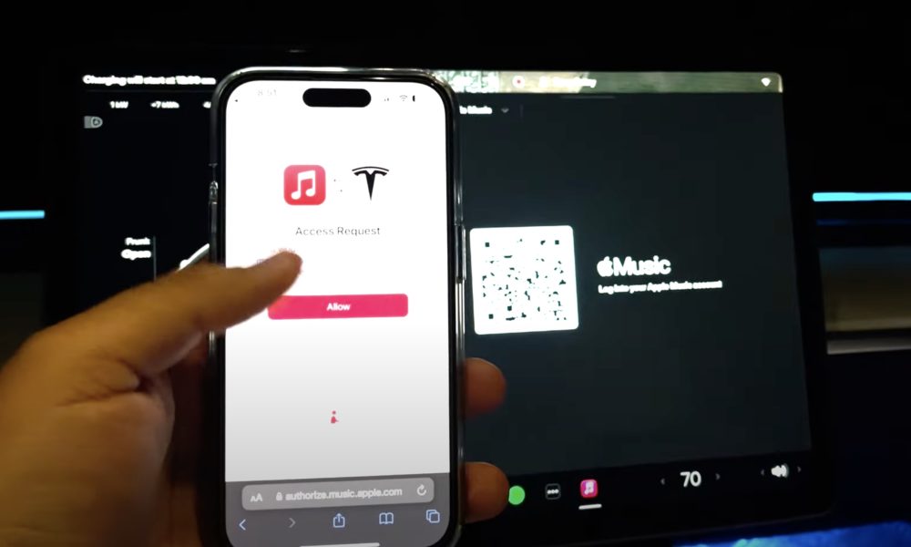 Tesla Owners Unveil Intriguing Theory Linking Apple CarPlay to EV Tax Credits!