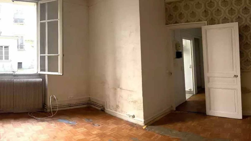 Un Propriétaire Poursuivi en Justice : Des Travaux Risqués Mettent en Danger la Sécurité des Habitants d’Airbnb !