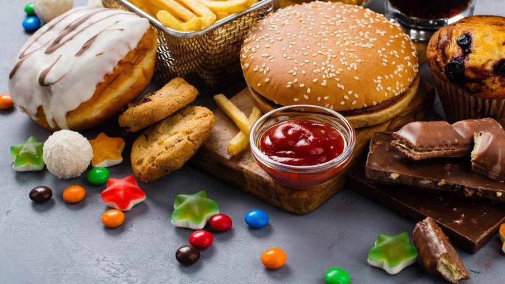 Découvrez comment une consommation excessive de sucre pourrait aggraver votre dépression, selon ces études révélatrices !