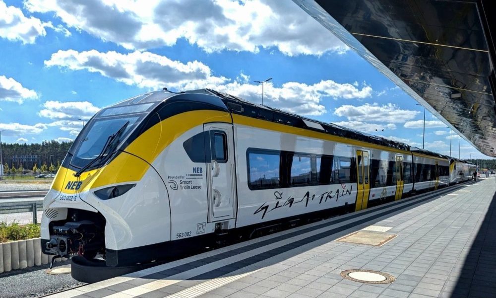 Tesla Révolutionne le Service de Train Gratuit ‘Giga Train’ à Berlin : Découvrez les Nouvelles Améliorations Étonnantes pour les Employés !