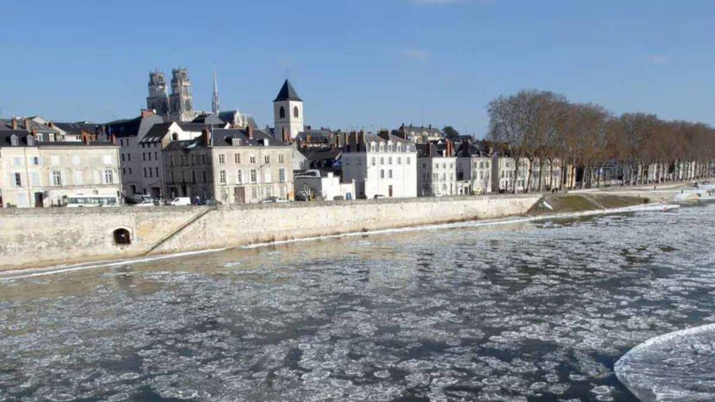 Vague de Froid Imminente : Paris et Île-de-France sous la Menace de Neige et Vent Glacial !