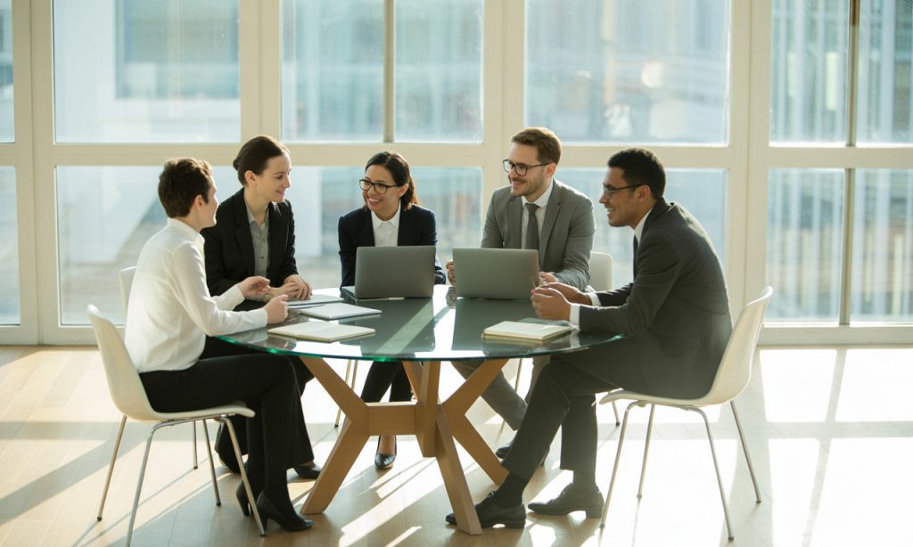 découvrez comment la gestion du changement peut redynamiser l'engagement des collaborateurs et favoriser leur motivation pour réussir la transformation de votre entreprise.